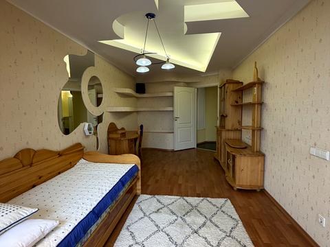 квартира за адресою Князя Романа Мстиславича вул. (Генерала Жмаченка), 2