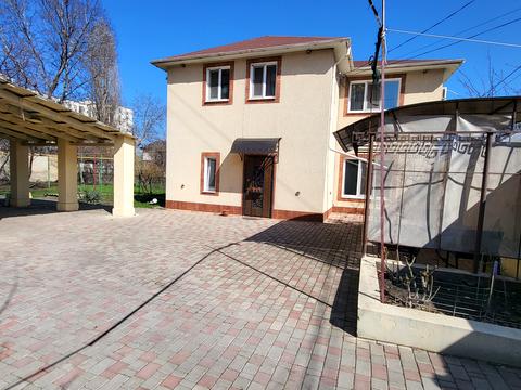 будинок за адресою Олексія Вадатурського вул. (Маршала Малиновського)