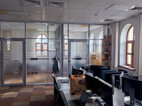 комерційна за адресою Петра Сагайдачного вул., 33