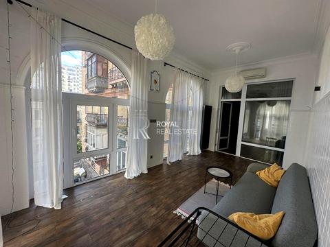 квартира за адресою Софіївська пл., 16/16