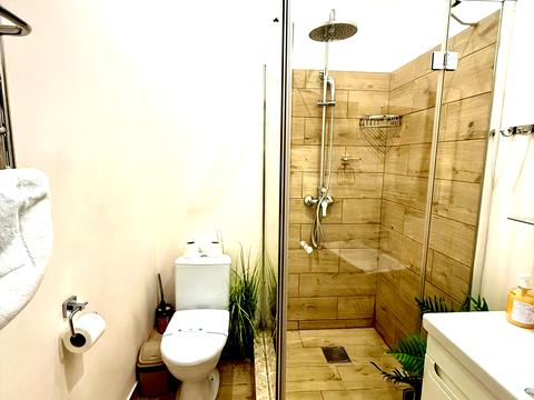 квартира за адресою Івана Тиктора вул., 8