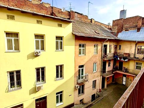 квартира за адресою Івана Тиктора вул., 8