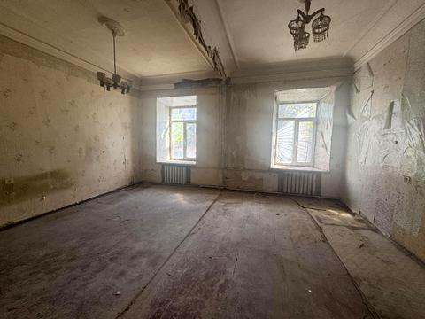 комерційна за адресою Софіївська вул., 10