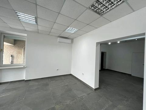 комерційна за адресою Джохара Дудаєва вул., 5