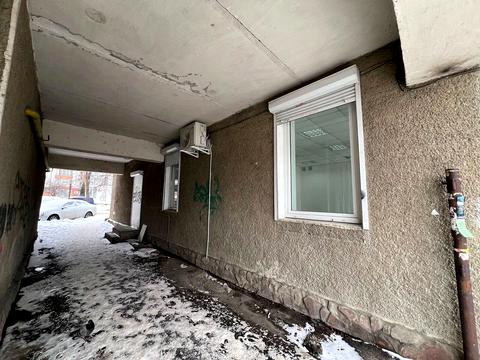 комерційна за адресою Джохара Дудаєва вул., 5