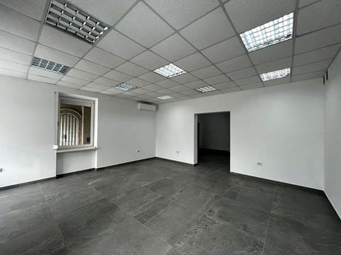 комерційна за адресою Джохара Дудаєва вул., 5