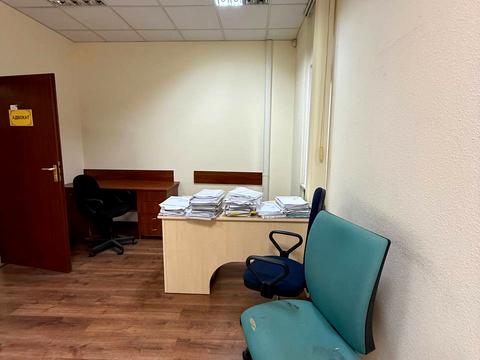 комерційна за адресою Пекарська вул., 7