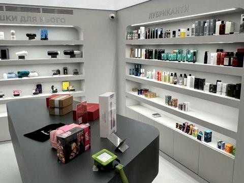 комерційна за адресою Басейна вул., 1/2