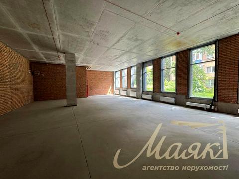 комерційна за адресою Василя Тютюнника вул. (Анрі Барбюса), 39/2