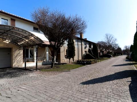 будинок за адресою Лугова вул.