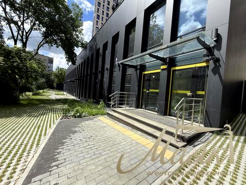 комерційна за адресою Василя Тютюнника вул. (Анрі Барбюса), 39/2