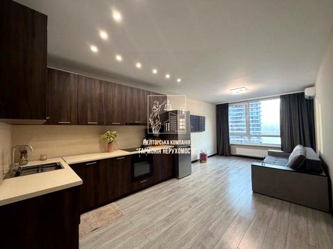 квартира за адресою Причальна вул., 12