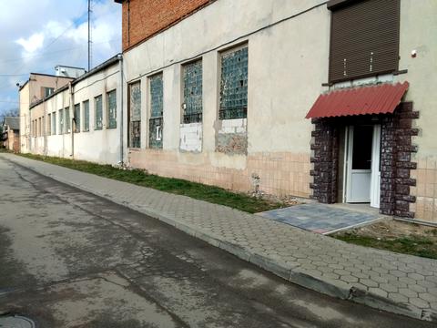 комерційна за адресою Петра Маланюка вул., 45а