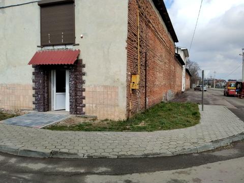 комерційна за адресою Петра Маланюка вул., 45а