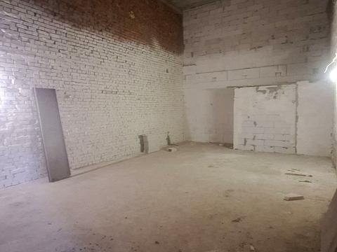 комерційна за адресою Петра Маланюка вул., 45а