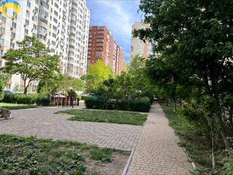 квартира за адресою Райдужний масив вул., 7-Б