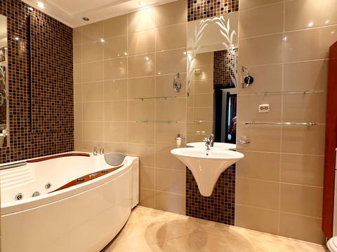 квартира за адресою В'ячеслава Чорновола вул., 25