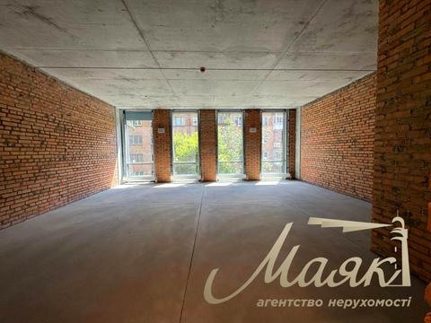 комерційна за адресою Василя Тютюнника вул. (Анрі Барбюса), 39