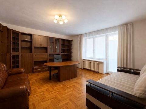 квартира за адресою Олександра Кониського вул., 52-58