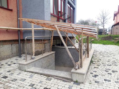 комерційна за адресою Європейська вул., 2