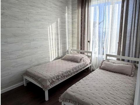 будинок за адресою Причал