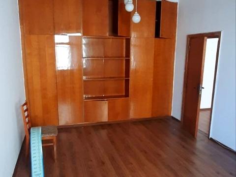 комерційна за адресою Академіка Євгена Лазаренка вул., 4б