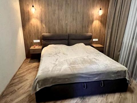 квартира за адресою Вишняківська вул., 13