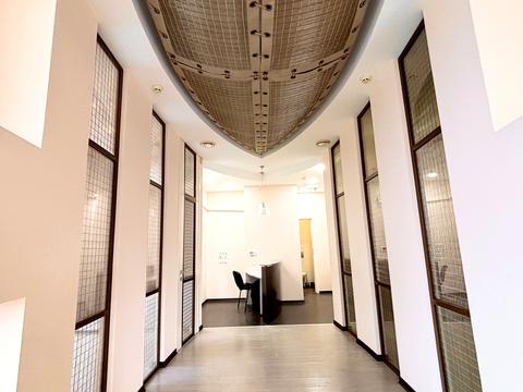 комерційна за адресою Королеви Єлизавети ІІ вул. (Глинки), 7