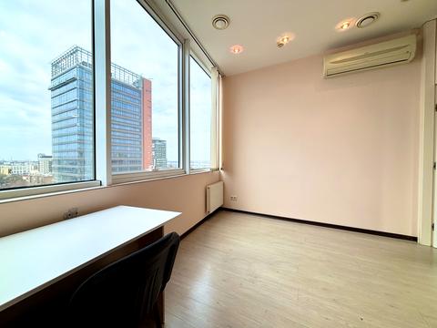 комерційна за адресою Королеви Єлизавети ІІ вул. (Глинки), 7