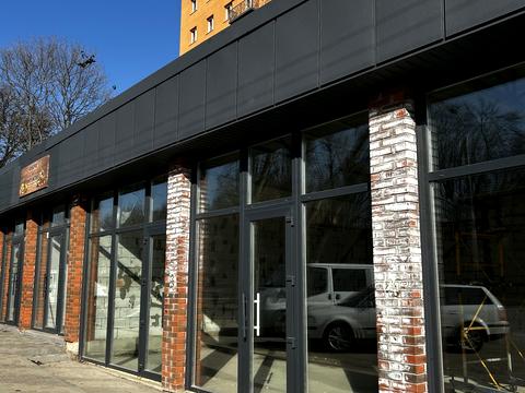 комерційна за адресою Богдана Хмельницького просп. (Героїв Сталінграда), 229