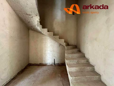 будинок за адресою Івасюка вул.