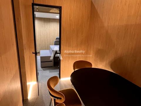 коммерческая по адресу Васильковская ул., 1