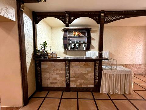 комерційна за адресою Сонячна, 1