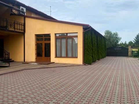 комерційна за адресою Сонячна, 1