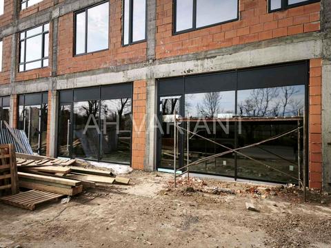 комерційна за адресою Андрія Палая вул., 2-А