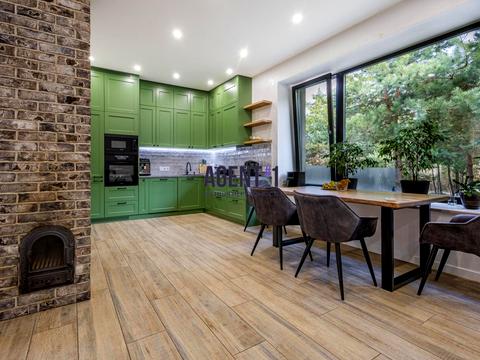 дом по адресу Квітнева