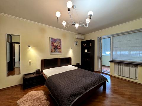 квартира за адресою Федора Ернста вул., 12