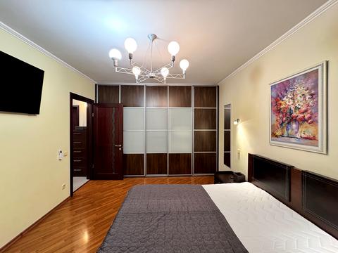 квартира за адресою Федора Ернста вул., 12