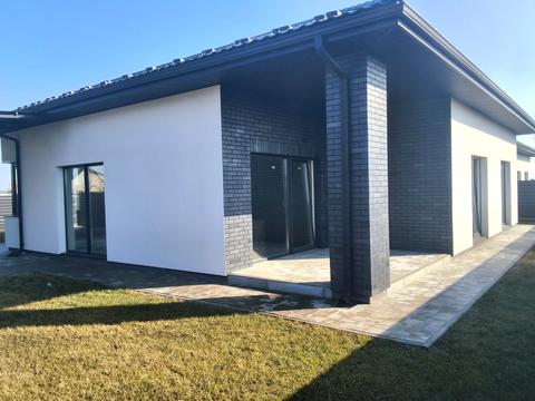 будинок за адресою Спортивна вул.