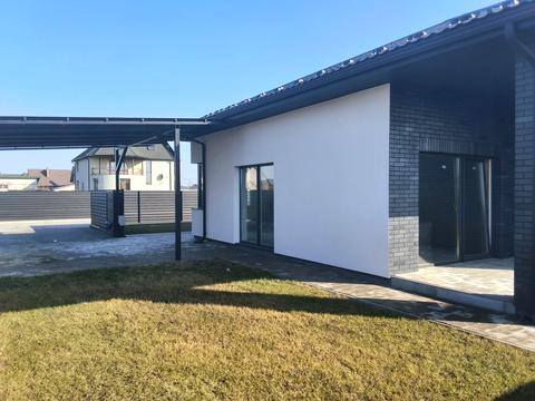 будинок за адресою Спортивна вул.