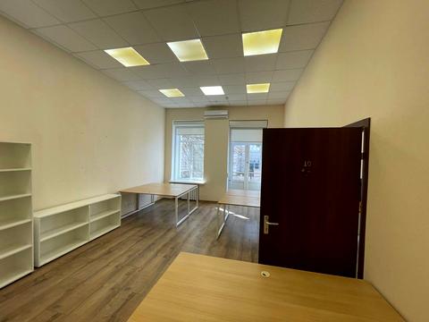 коммерческая по адресу Заньковецкой ул., 3/1