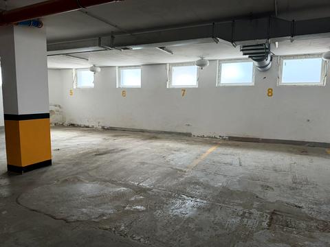 паркомісце за адресою Короля Данила вул., 20А