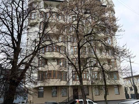 паркомісце за адресою Короля Данила вул., 20А