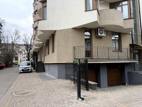 паркомісце за адресою Короля Данила вул., 20А