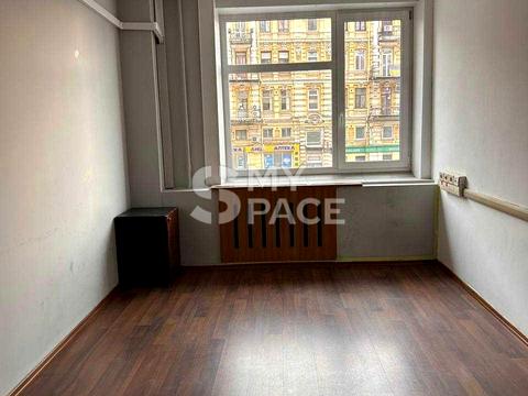 комерційна за адресою Дмитрівська вул., 18/24