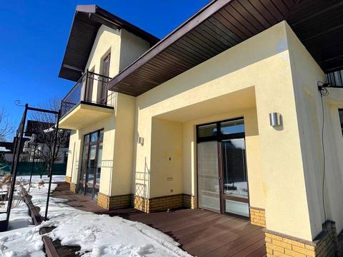 будинок за адресою Молодіжний, 6