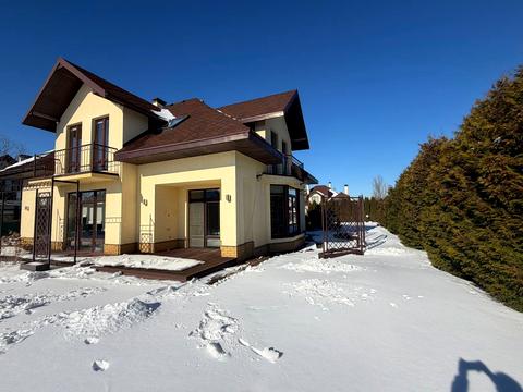 будинок за адресою Молодіжний, 6