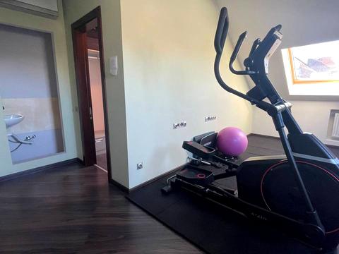 будинок за адресою Молодіжний, 6