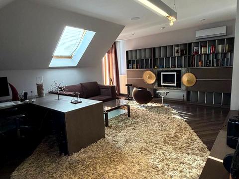 будинок за адресою Молодіжний, 6