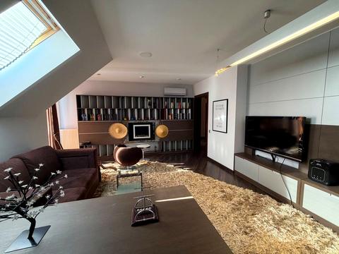 будинок за адресою Молодіжний, 6